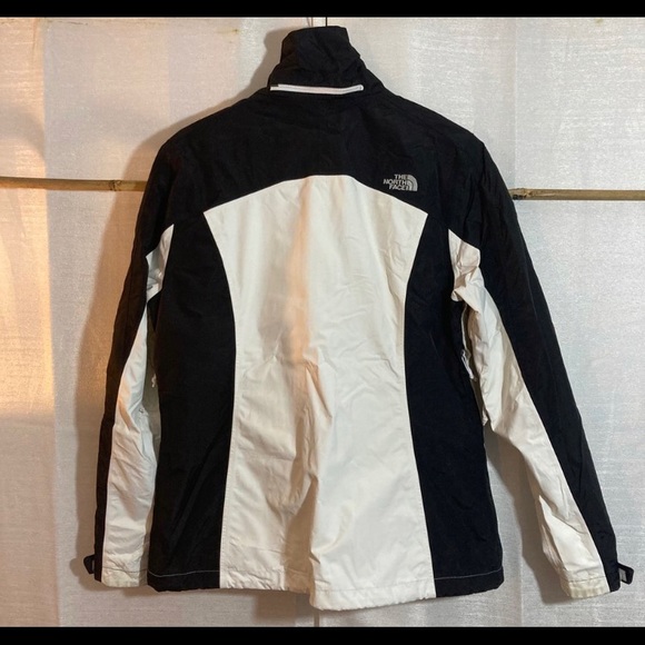 NORTH FACE Winter Coat - Picture 5 of 8